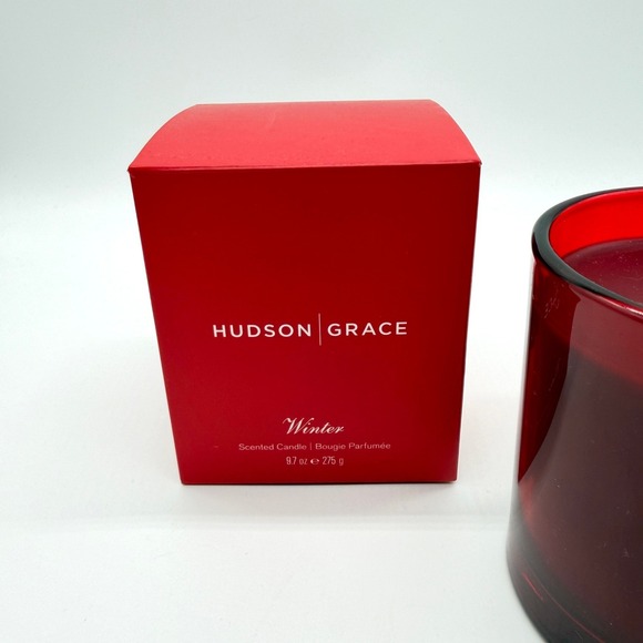 HUDSON GRACE Winter Scented Candle Red Glass Jar 9.7 oz New in Box - Picture 3 of 7